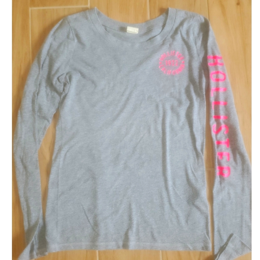 Hollister Heather Gray Long Sleeve Top